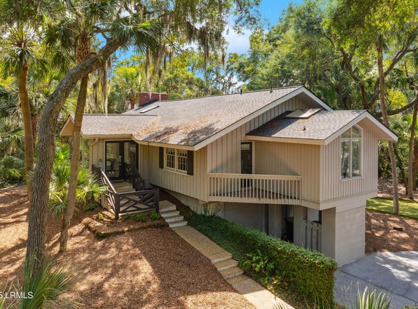 4 S Beach Lane, Hilton Head Island, SC 29928