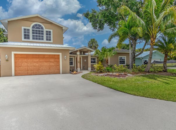 925 SW All American Boulevard, Palm City, FL 34990