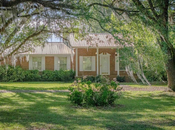 49 WILL WHITE Road, Quincy, FL 32351