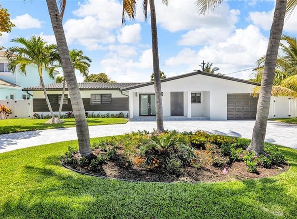 3231 NE 27th Ter, Lighthouse Point, FL 33064