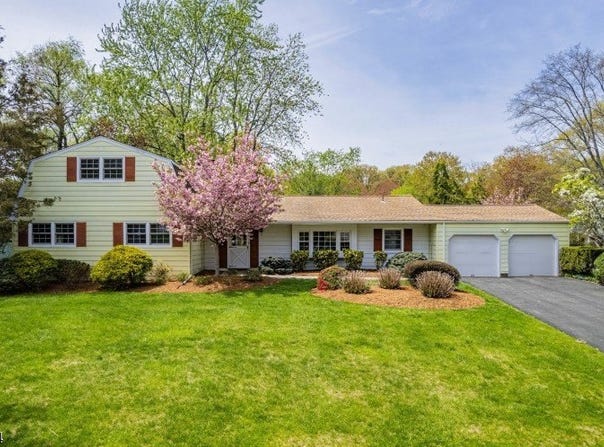 2 Euclid Ter, Parsippany-Troy Hills Twp., NJ 07054-1417