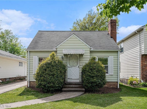 1176 Irene Road, Lyndhurst, OH 44124