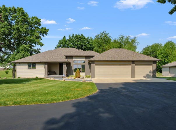 14600 N Uldriks Drive, Battle Creek, MI 49017