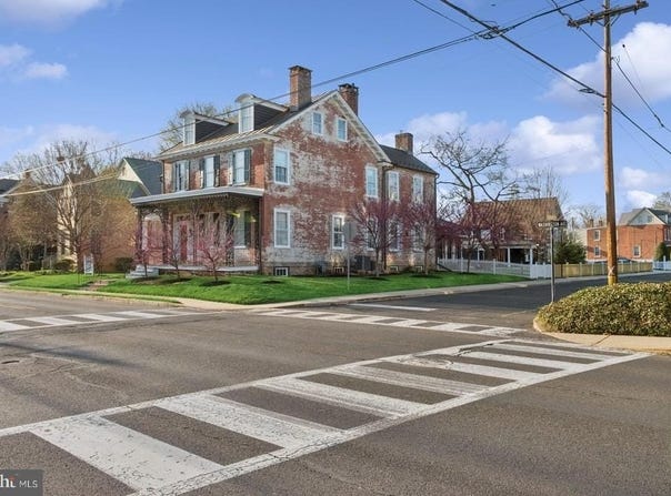 115 E WASHINGTON AVENUE, NEWTOWN, PA 18940
