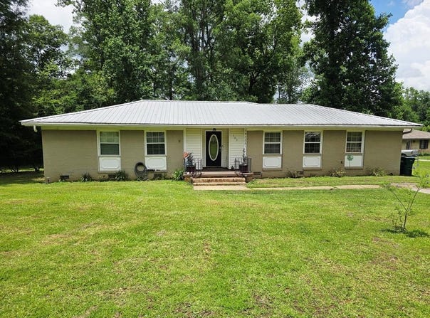 127 Peters Circle, Ozark, AL 36360