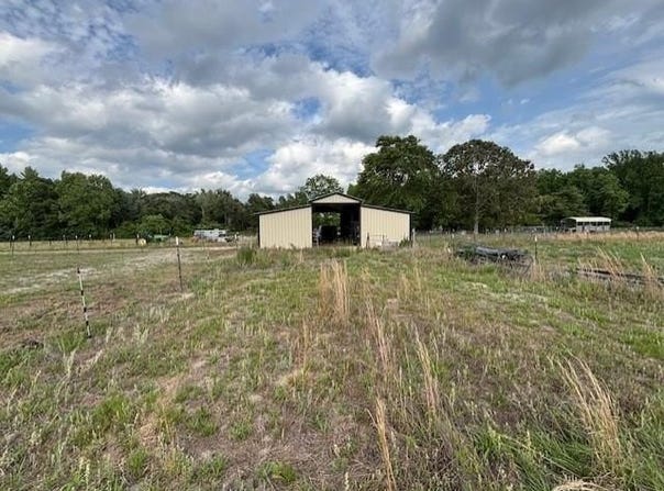 6880 Bloomville Road, Manning, SC 29102