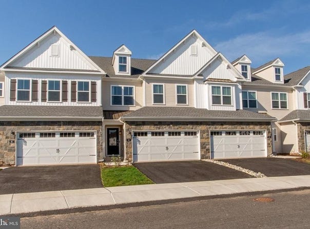 44 PARRY WAY, WARMINSTER, PA 18974