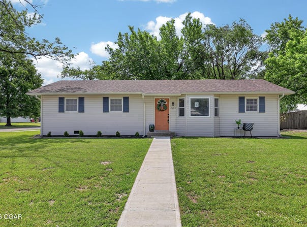 2102 W 12th Street, Joplin, MO 64801