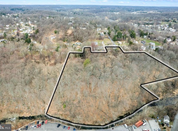 324 CROZERVILLE ROAD, ASTON, PA 19014