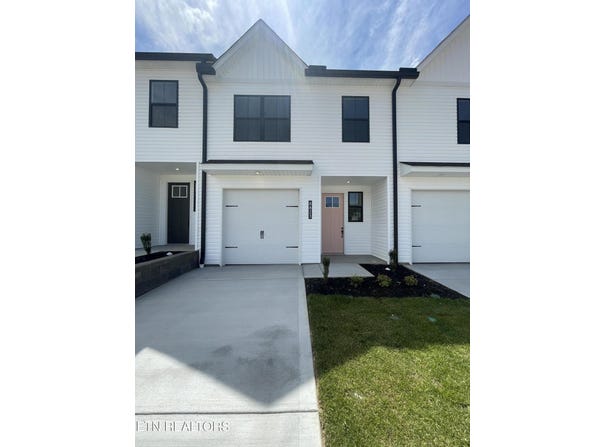 8823 Chapman Trace Way, Knoxville, TN 37920