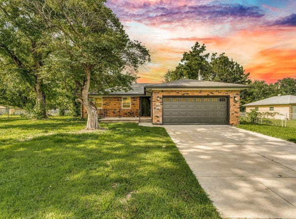 2920 W 16th St N, Wichita, KS 67203