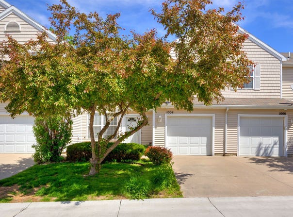 1004 NE Greenview Drive, Ankeny, IA 50021