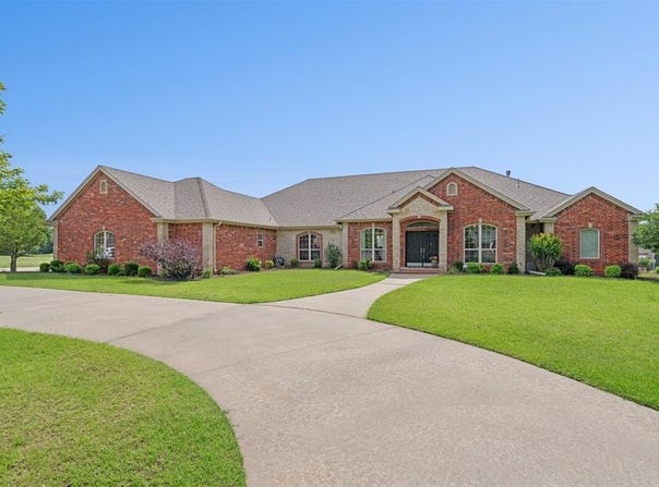 607 Pool Place, Shawnee, OK 74801