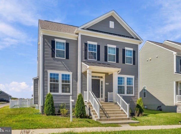 191 NEWBURY Street, CHARLES TOWN, WV 25414