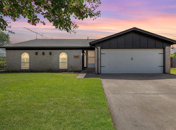 7504 Oak Ridge Drive, North Richland Hills, TX 76182