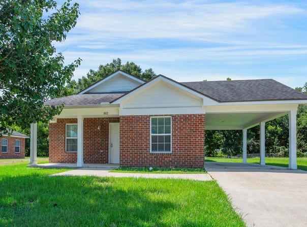903 West End Drive, New Iberia, LA 70560