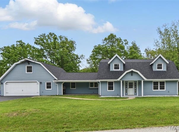10 Briarwood Court, Warrenton, MO 63383