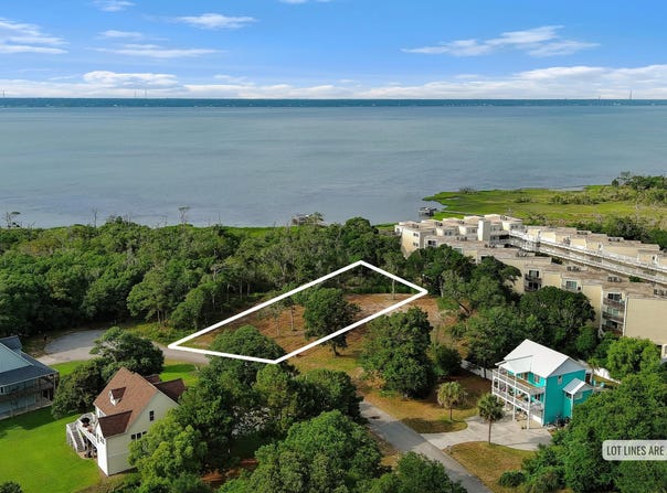 112 Sandpiper Lane, Indian Beach, NC 28512