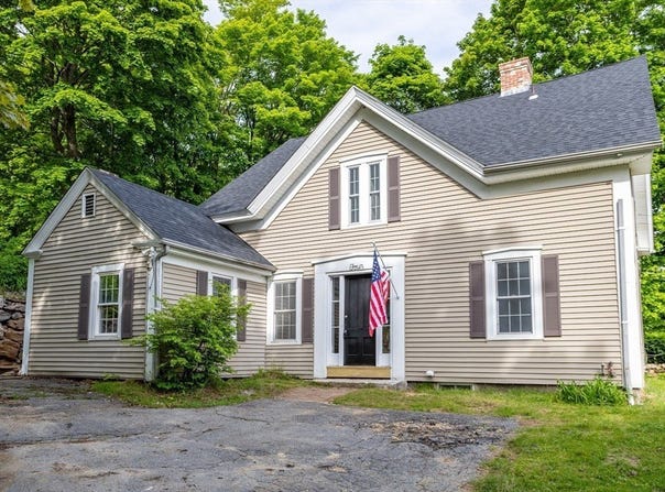 4 Main Street, Ashburnham, MA 01430