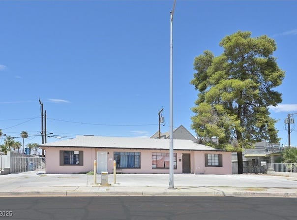 1808 Weldon Place, Las Vegas, NV 89104