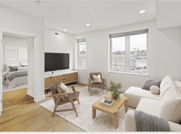 50 Hichborn St 204, Boston, MA 02135