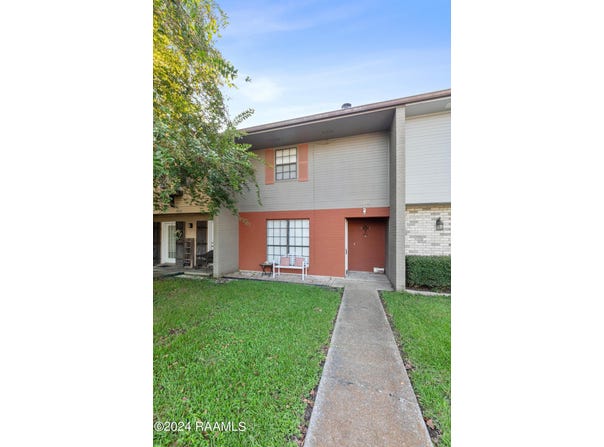 2345 Robley Drive, Lafayette, LA 70503