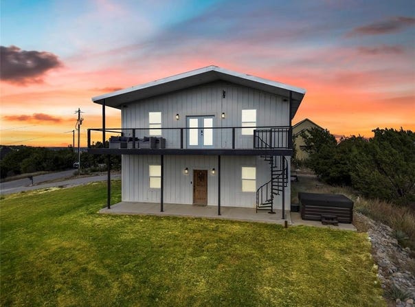 200 Peninsula, Bluff Dale, TX 76433