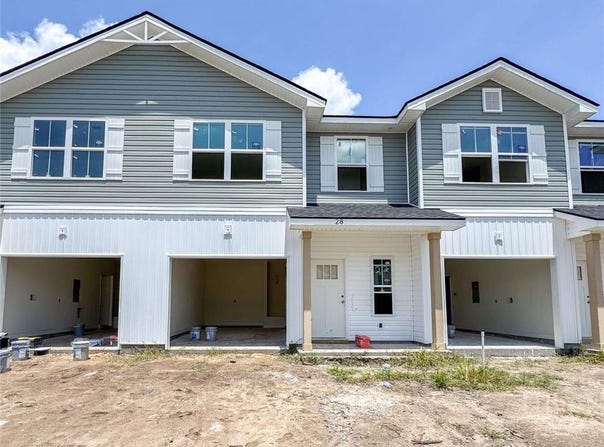 28 Beaumont Drive, Hinesville, GA 31313