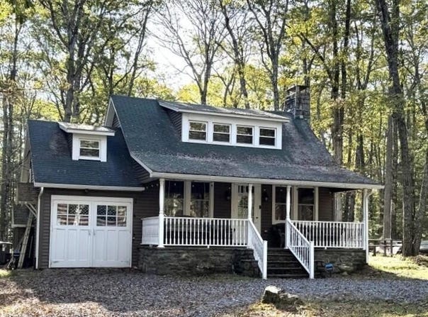 926 Rt 390, Greentown, PA 18426