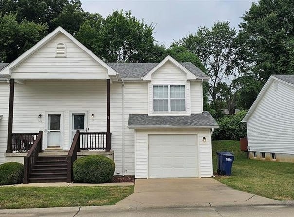 512 Pacific Estates Drive, Pacific, MO 63069