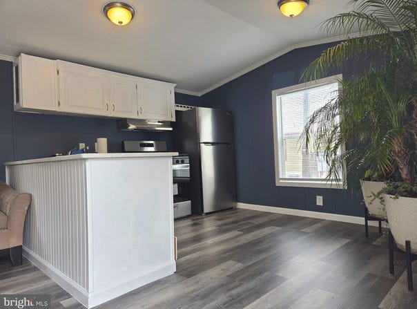 5224 MARLTON PIKE, PENNSAUKEN, NJ 08109