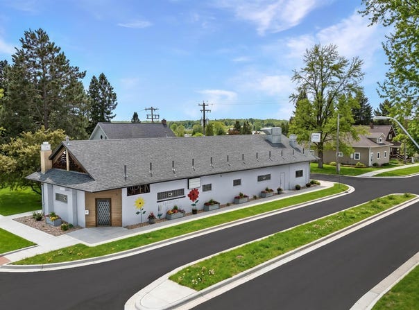 130 Washington Avenue, Iron River, MI 49935