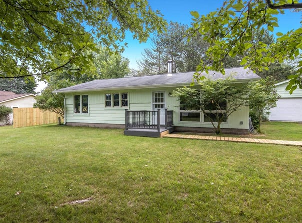 11075 S Lacore Road, Empire, MI 49630