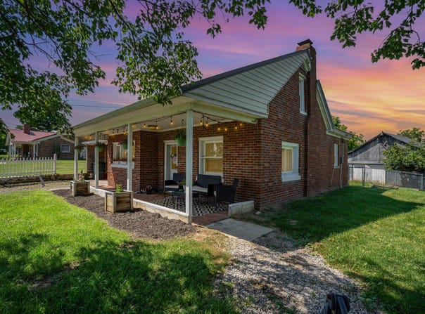 867 Richmond Rd Loop 3, Paint Lick, KY 40461