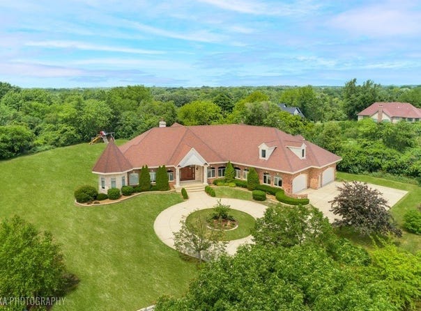 20 Terra Vita Court, South Barrington, IL 60010