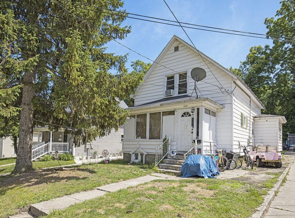 625 Hackett Street, Ionia, MI 48846