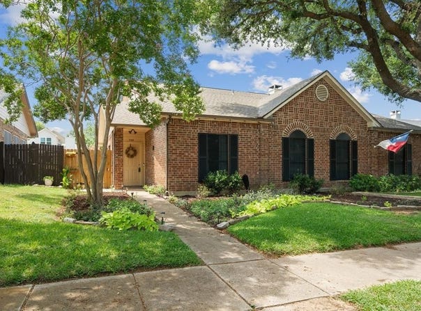 709 Normandy Drive, Euless, TX 76039