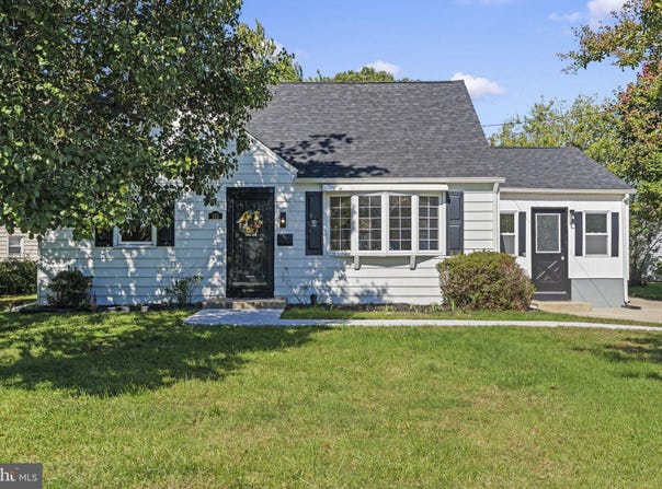 151 MOORE Avenue, BARRINGTON, NJ 08007