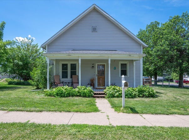 421 N 4TH Avenue, LOGAN, IA 51546