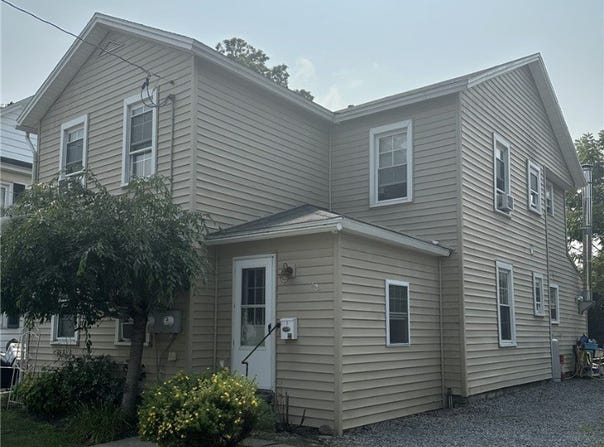 23-25 Hoffman Street, Auburn, NY 13021