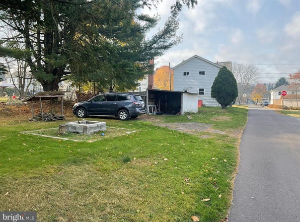 25 FRANKLIN STREET, WEATHERLY, PA 18255