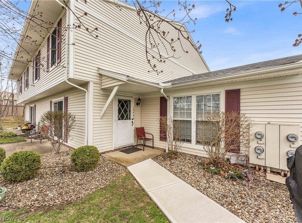 10446 Independence Drive, North Royalton, OH 44133