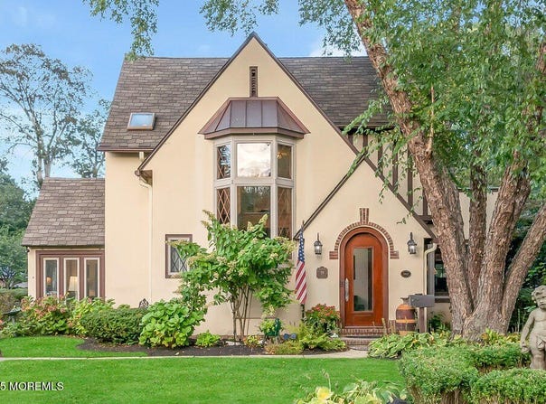 39 Bingham Avenue, Rumson, NJ 07760