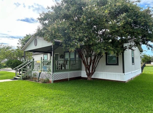 506 W Second Street W, Goldthwaite, TX 76844
