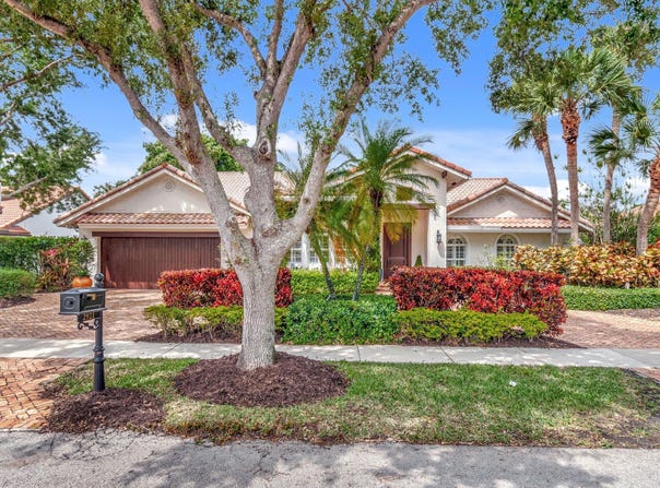 2921 NW 25th Way, Boca Raton, FL 33434