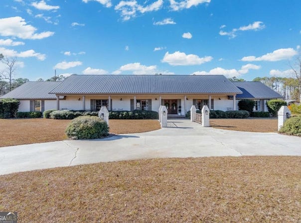 403 Rose Lane, Douglas, GA 31533