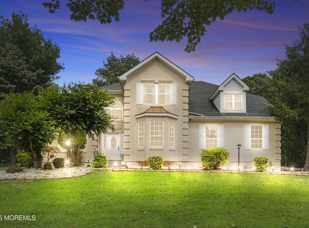 26 Tuscany Drive, Jackson, NJ 08527