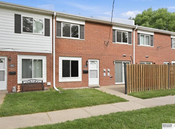 2467 S 3rd Street Plaza, Omaha, NE 68108