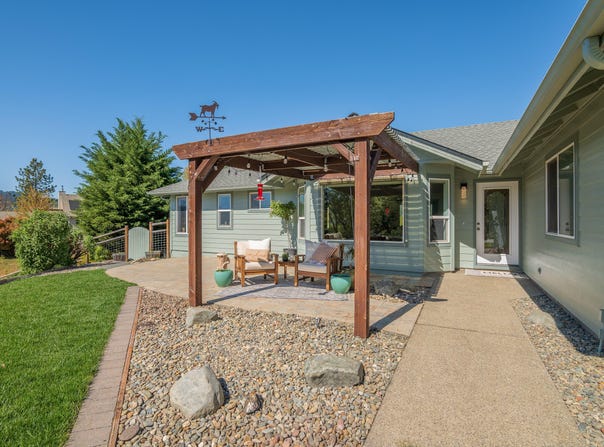101 Eden Drive, Grants Pass, OR 97526
