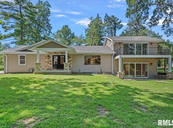 90 S Fox Mill Lane, Springfield, IL 62712